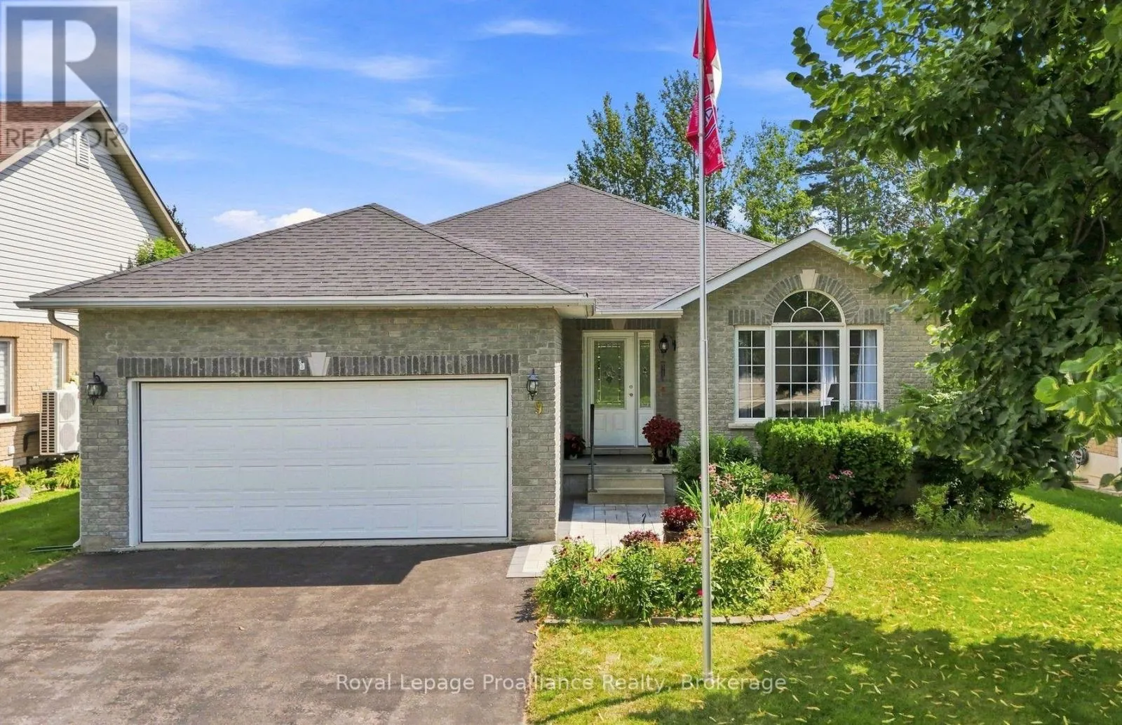 9 SENECA DRIVE