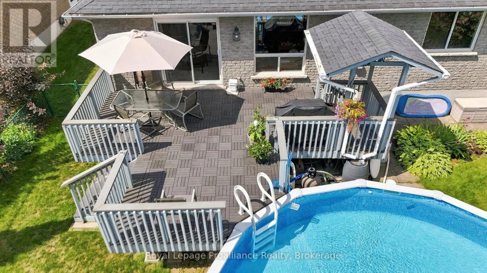 9 SENECA DRIVE