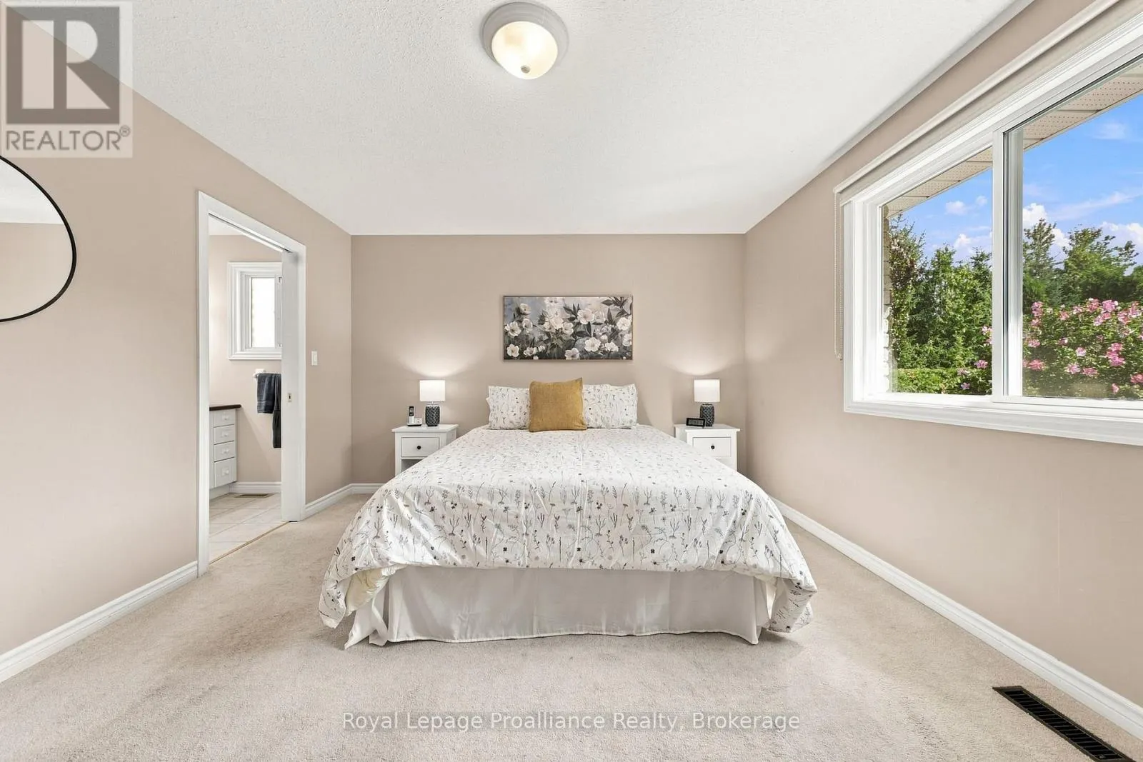 9 SENECA DRIVE