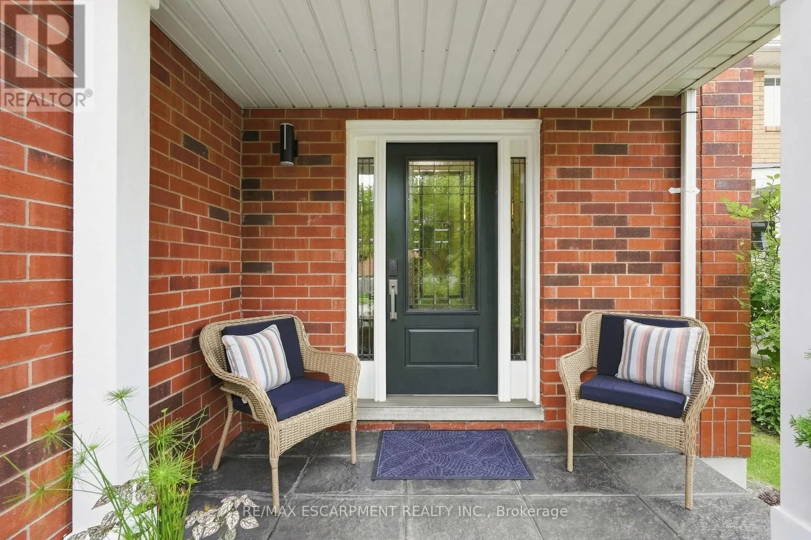 48 BRIDGEPORT CRESCENT