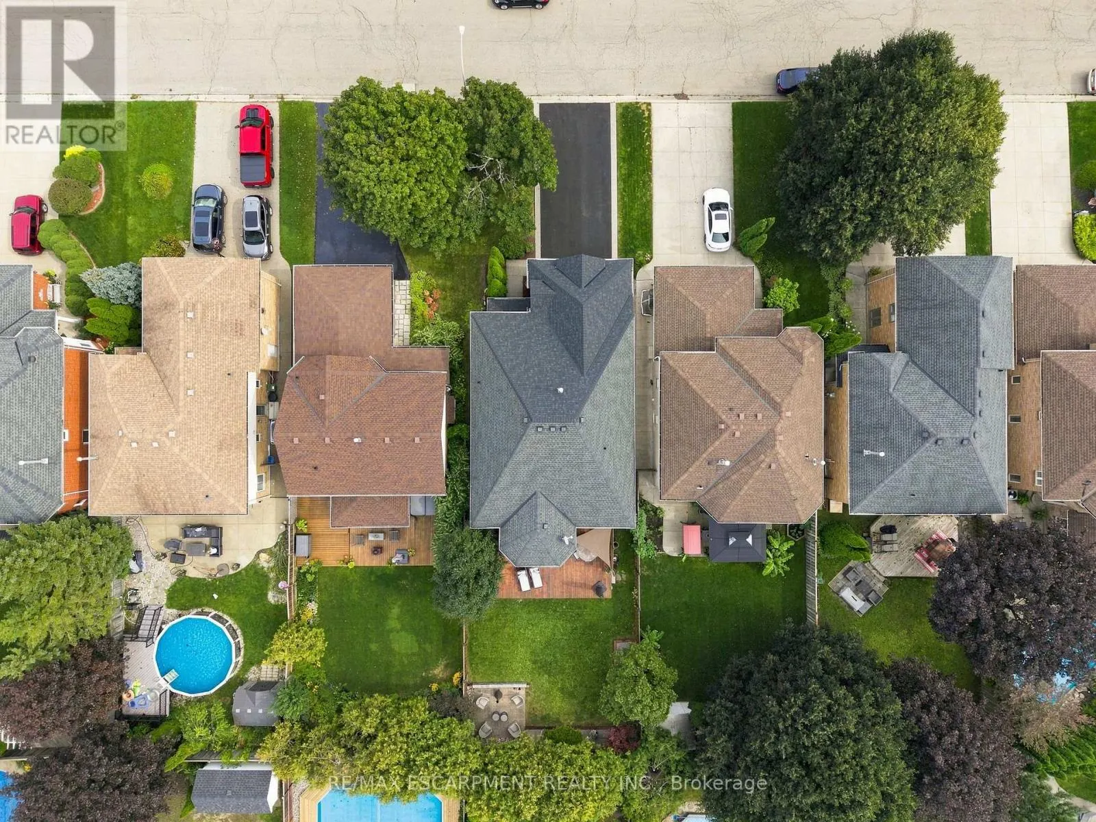 48 BRIDGEPORT CRESCENT