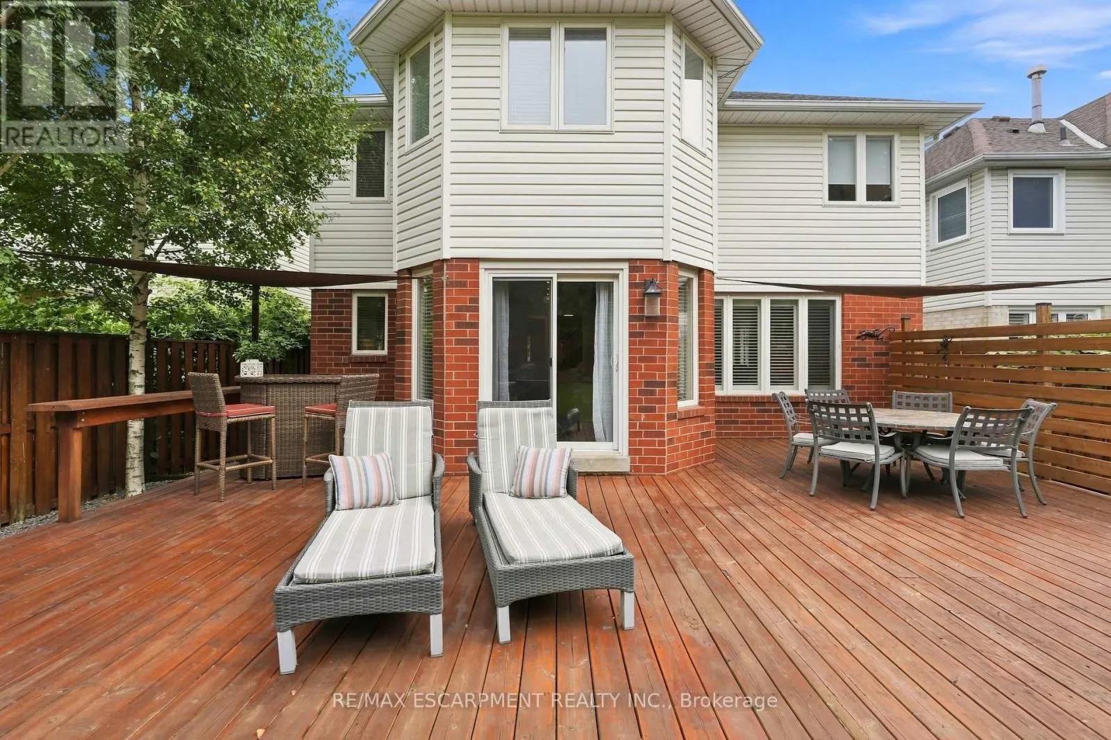 48 BRIDGEPORT CRESCENT