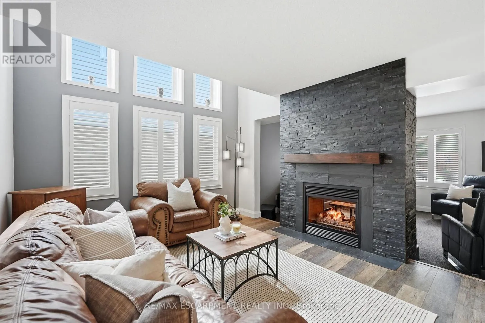 48 BRIDGEPORT CRESCENT