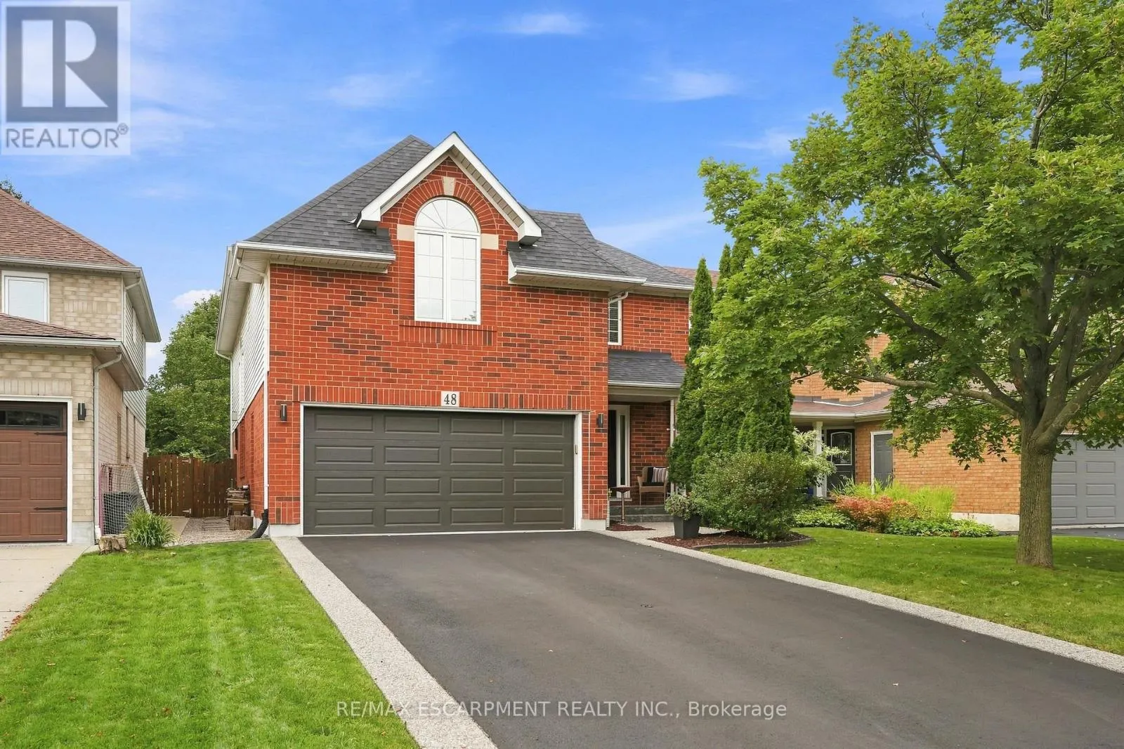 48 BRIDGEPORT CRESCENT