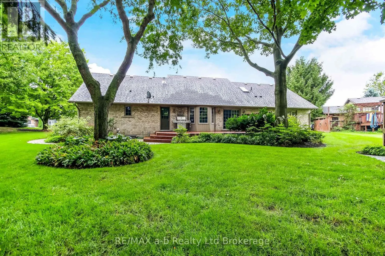4 OTTERVIEW DRIVE