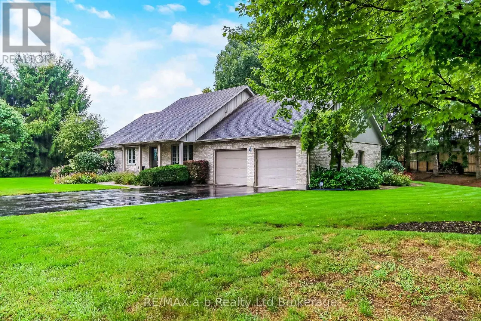 4 OTTERVIEW DRIVE