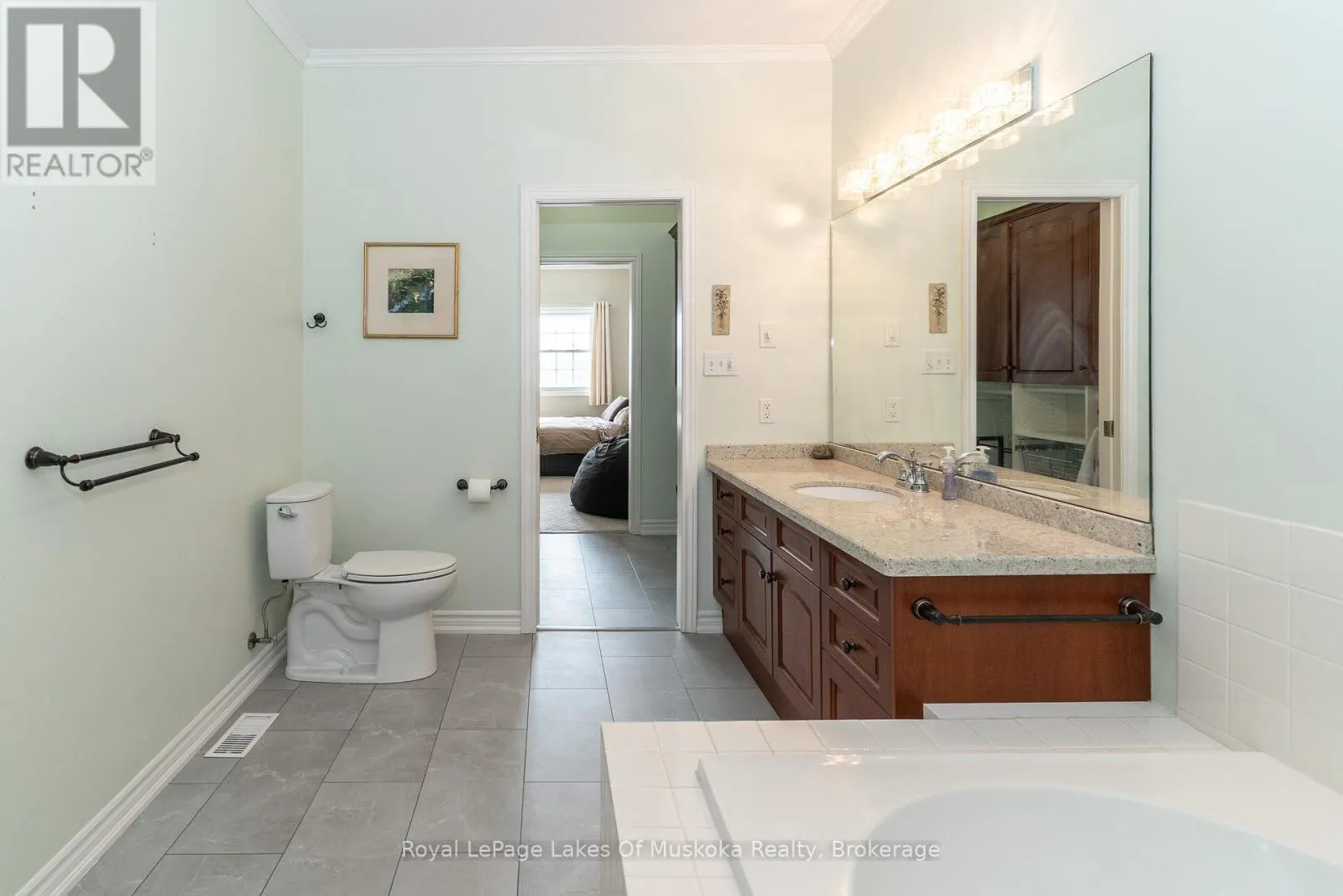 403 - 24 ONTARIO STREET #403