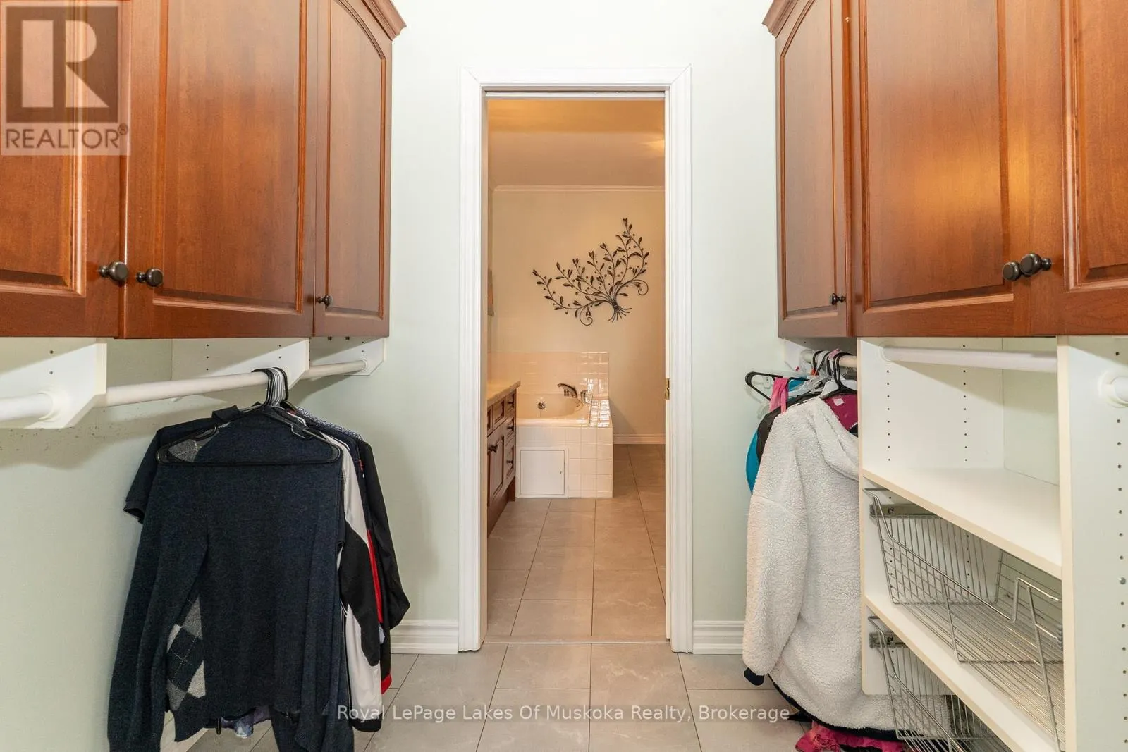 403 - 24 ONTARIO STREET #403