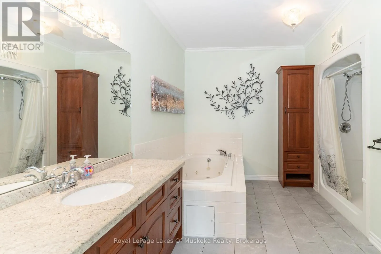 403 - 24 ONTARIO STREET #403