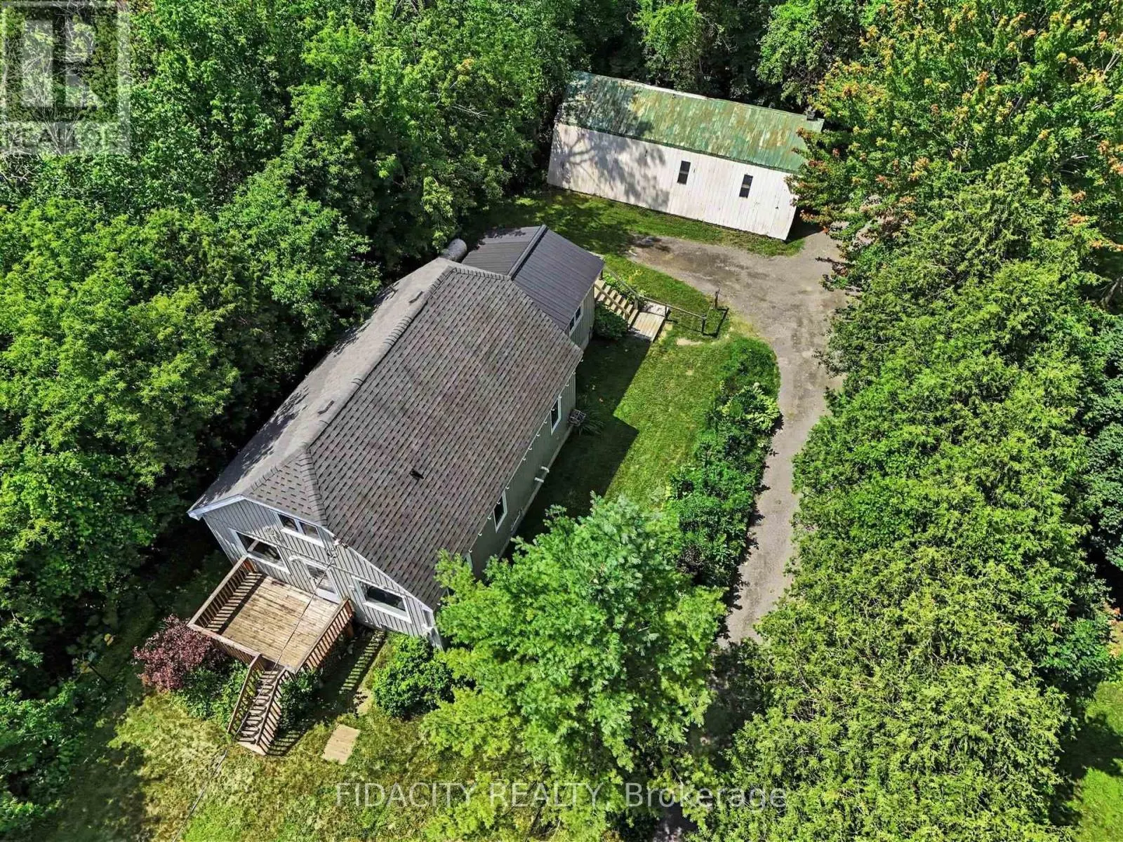 6811 FLEWELLYN ROAD