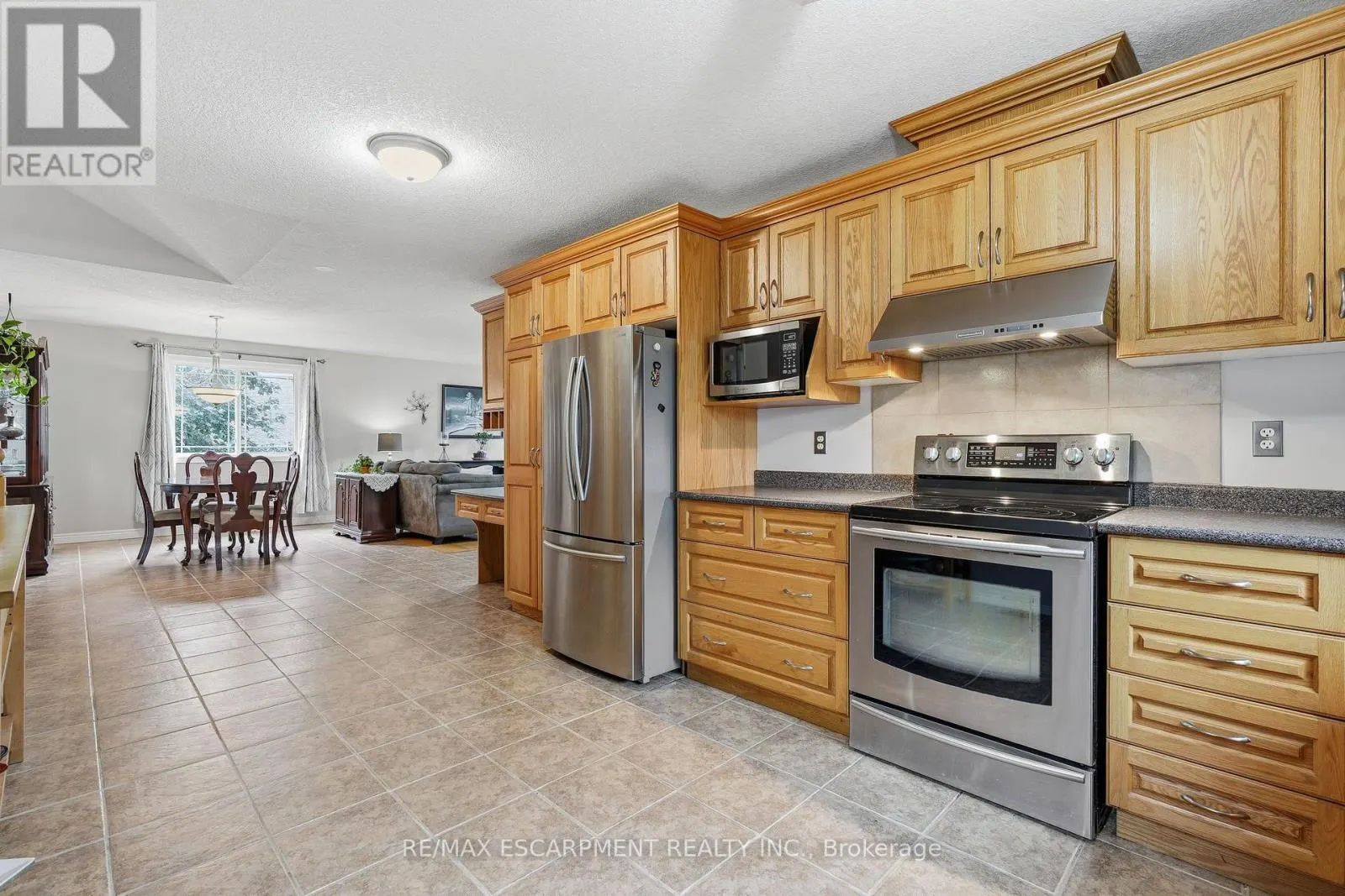 125 LANGLAW DRIVE