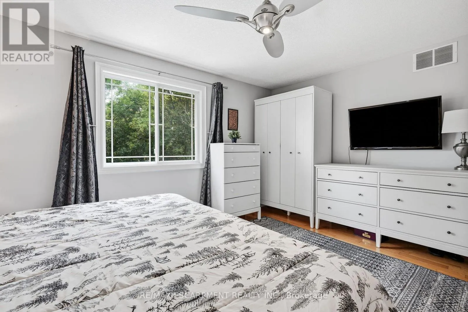 125 LANGLAW DRIVE