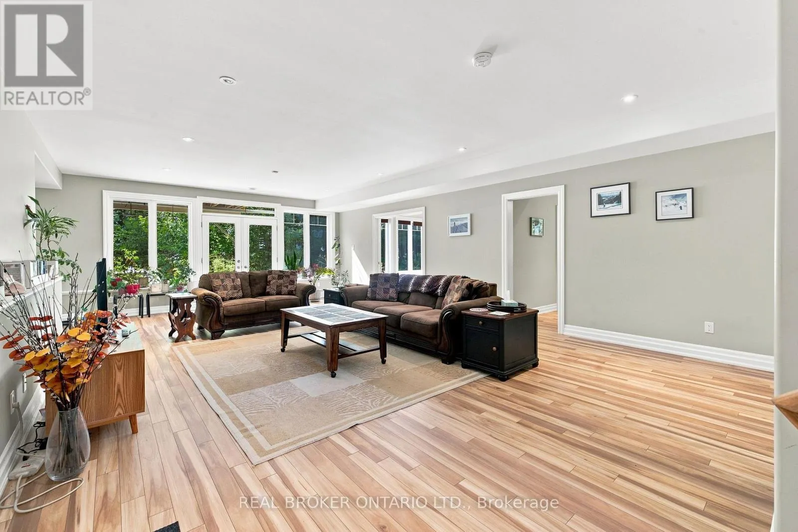 3475 TORWOOD DRIVE