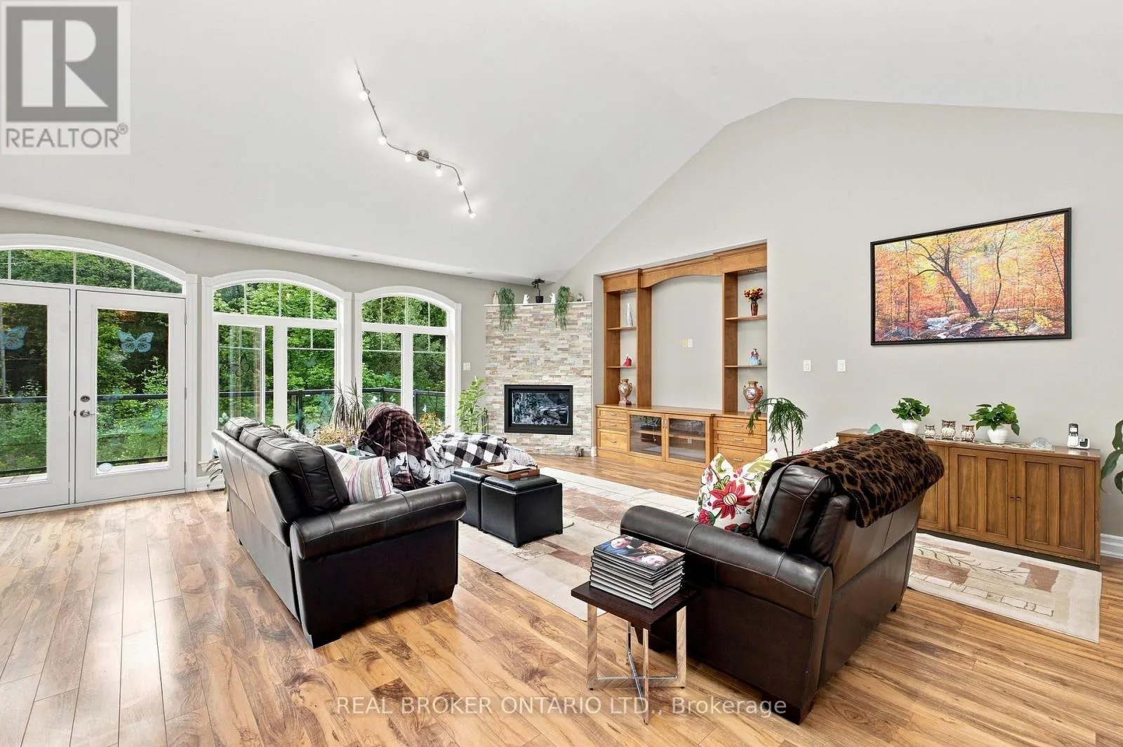 3475 TORWOOD DRIVE