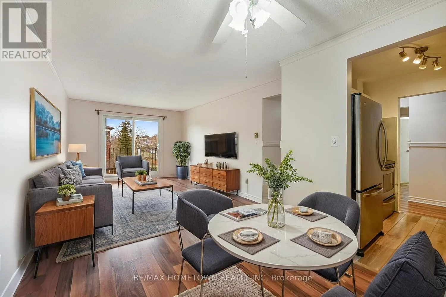 17 - 6 CHARLOTTE PLACE