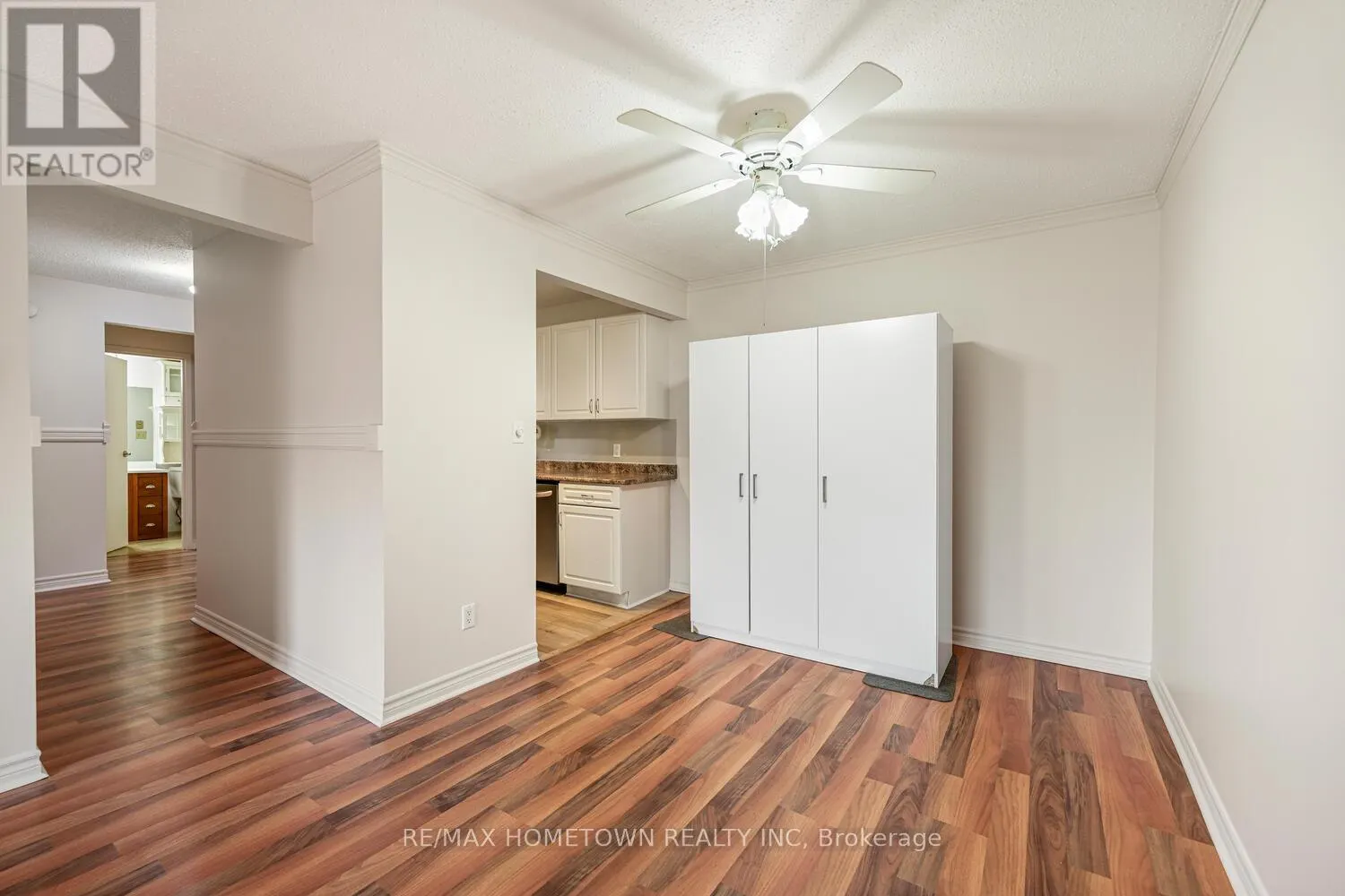 17 - 6 CHARLOTTE PLACE