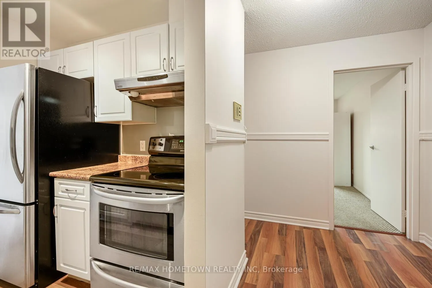 17 - 6 CHARLOTTE PLACE