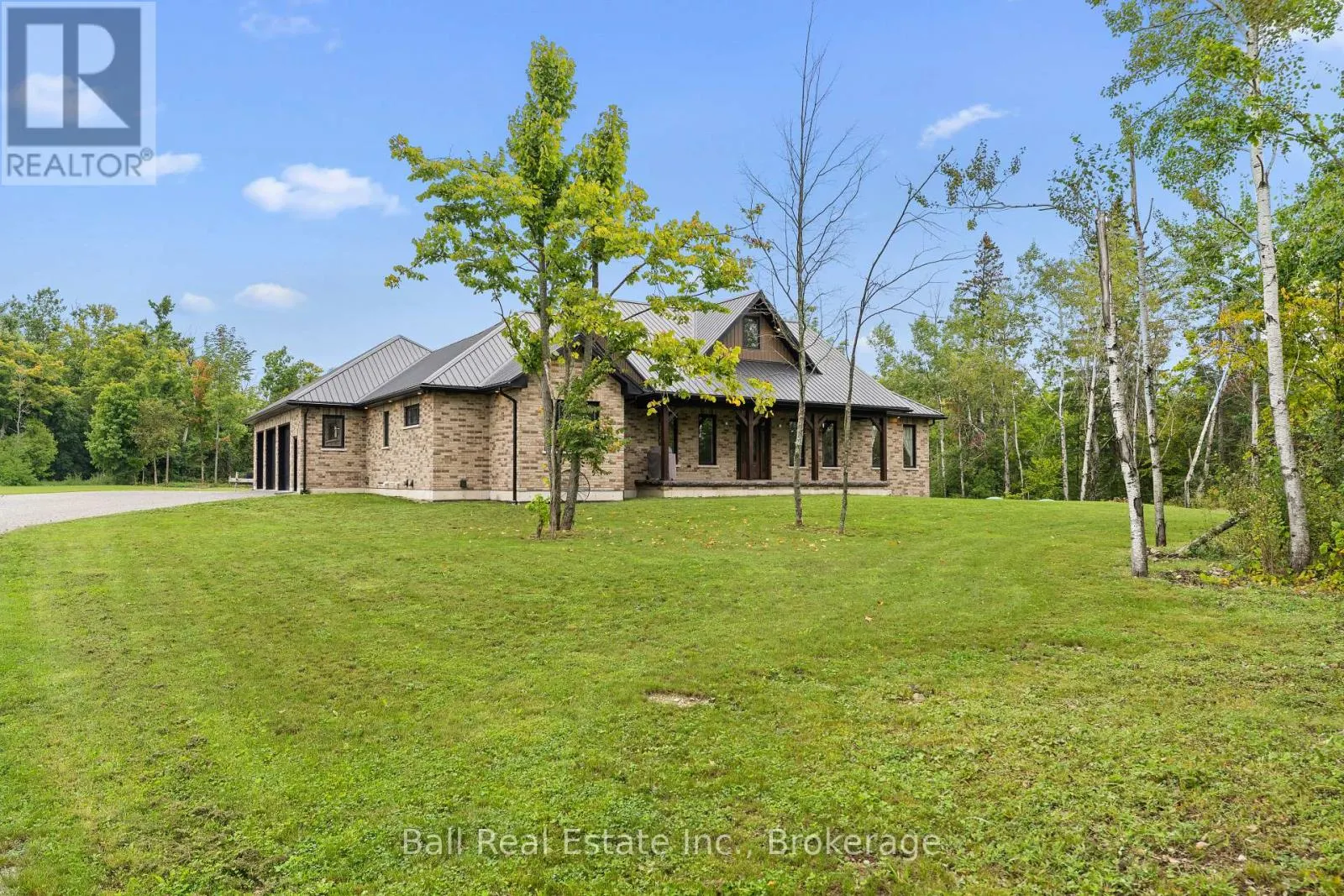 149 ELLWOOD CRESCENT