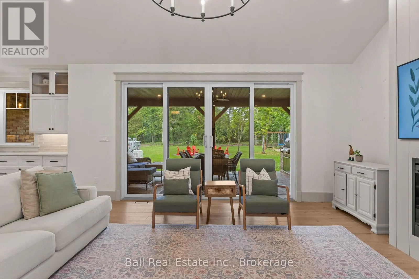 149 ELLWOOD CRESCENT