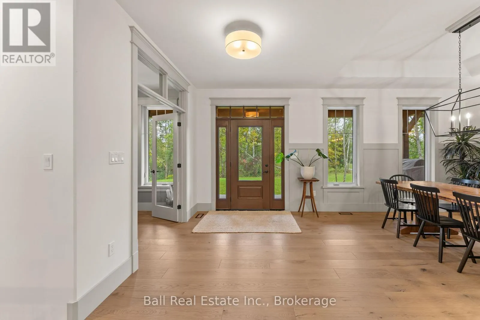 149 ELLWOOD CRESCENT