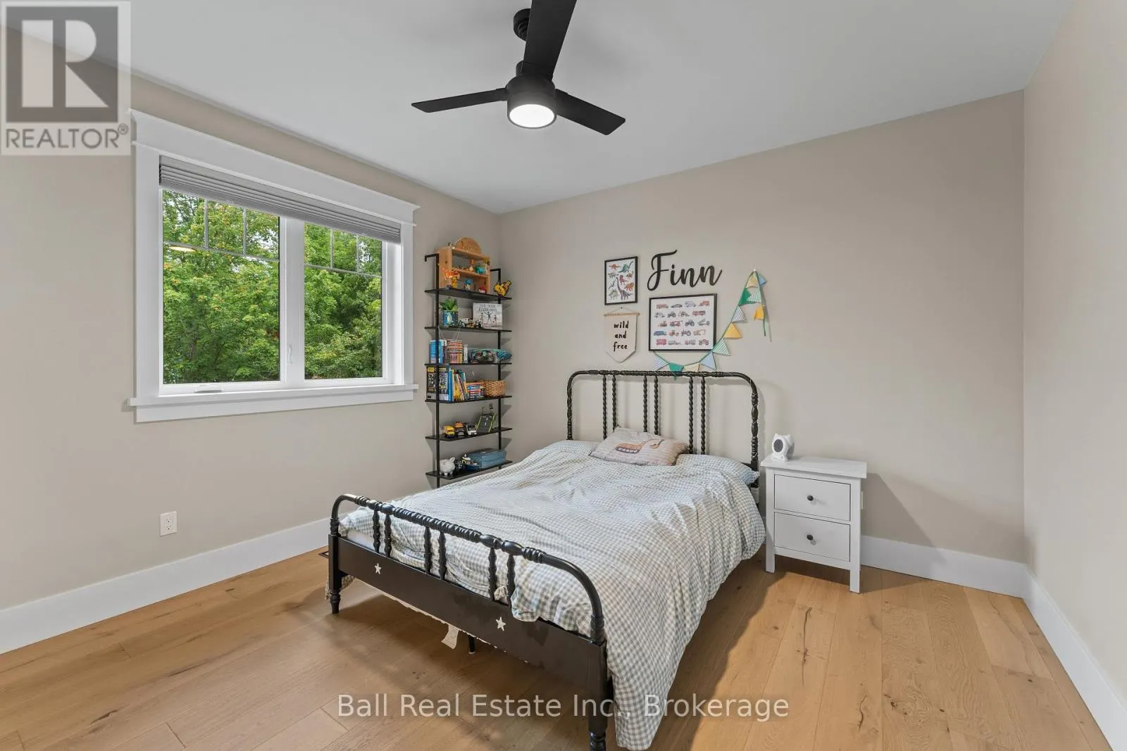 149 ELLWOOD CRESCENT
