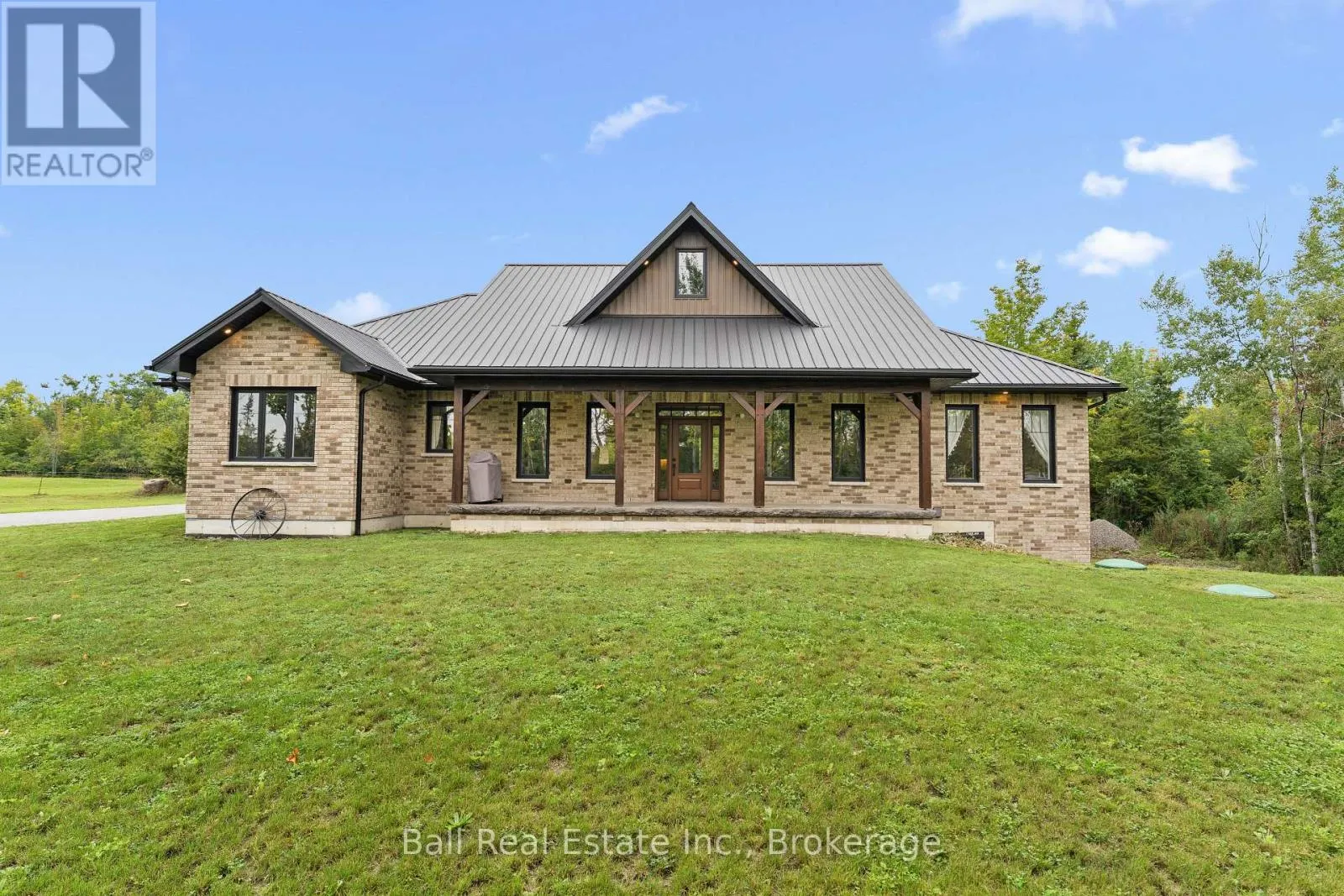 149 ELLWOOD CRESCENT