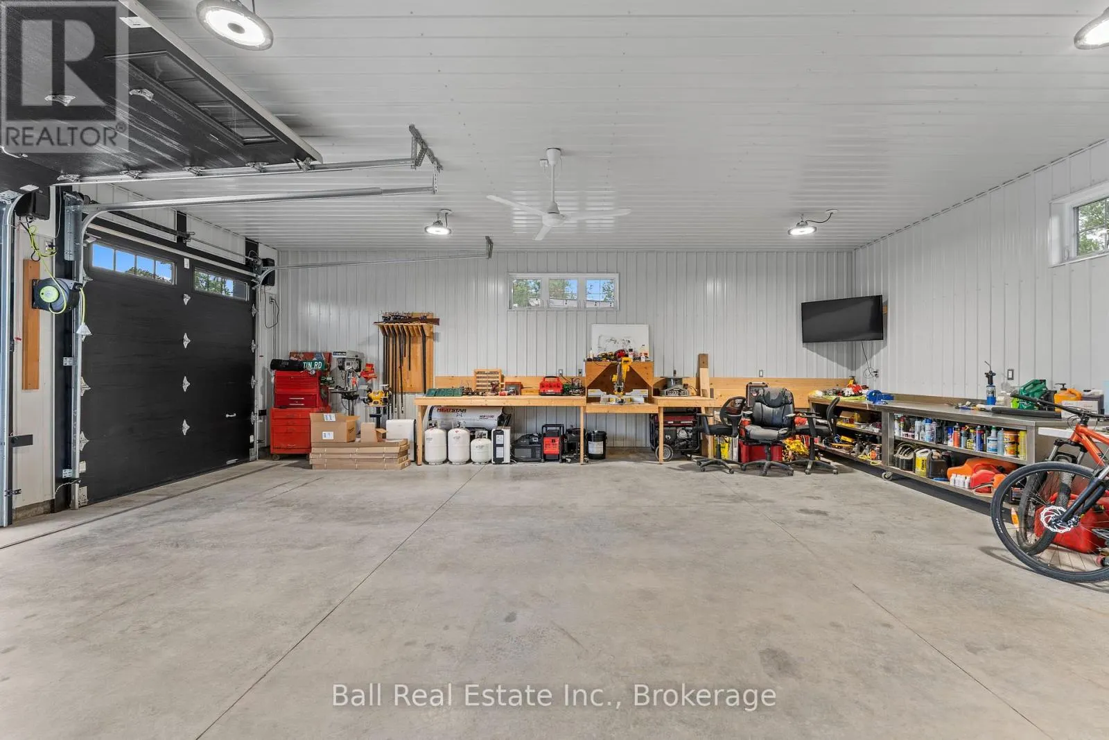 149 ELLWOOD CRESCENT