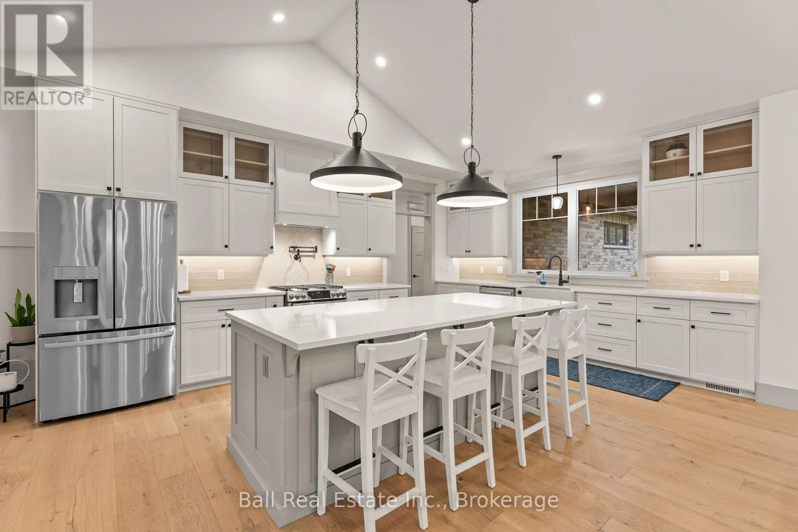 149 ELLWOOD CRESCENT