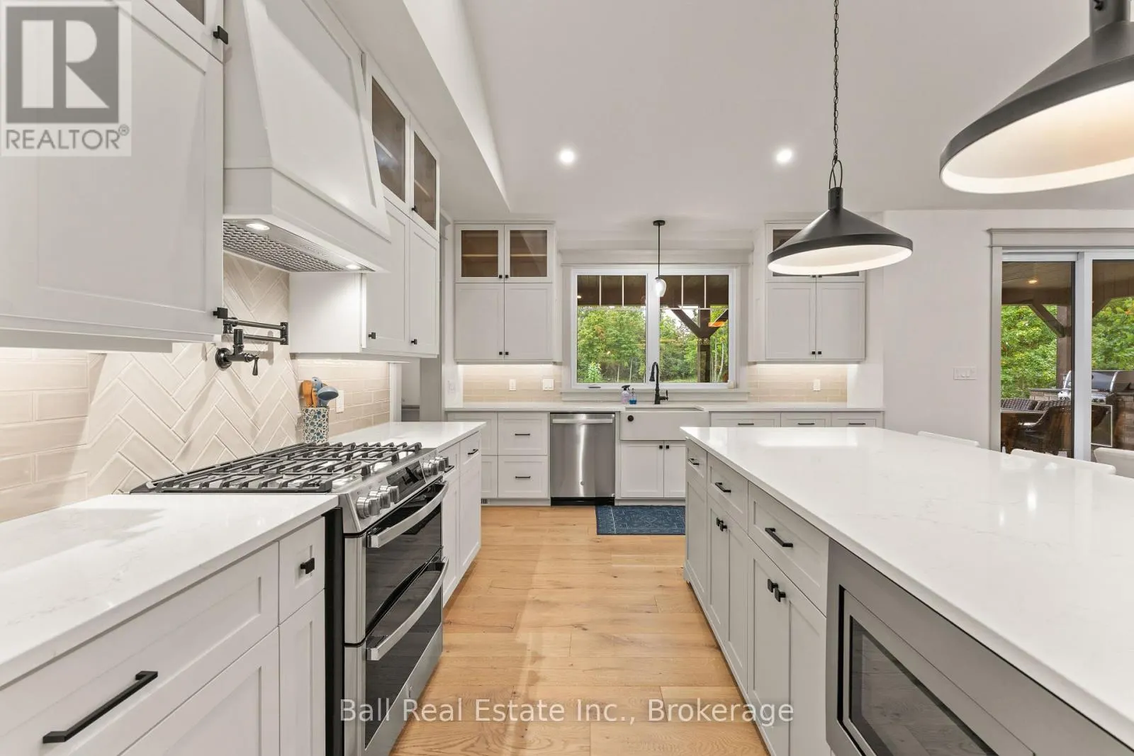 149 ELLWOOD CRESCENT