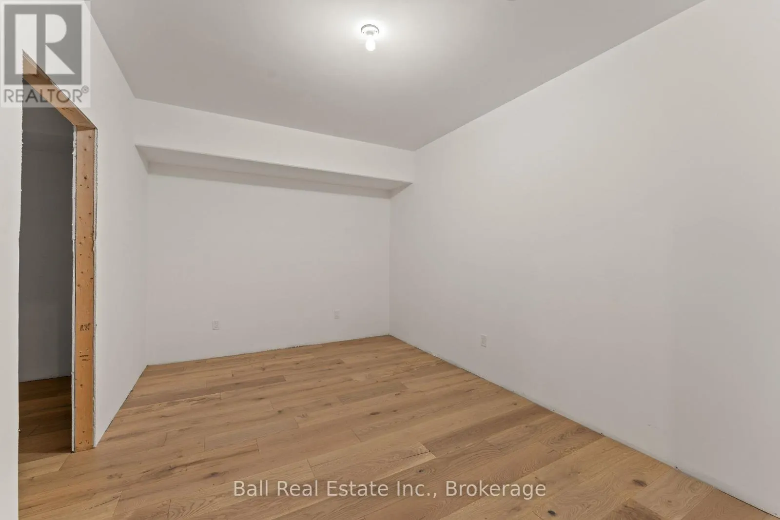 149 ELLWOOD CRESCENT