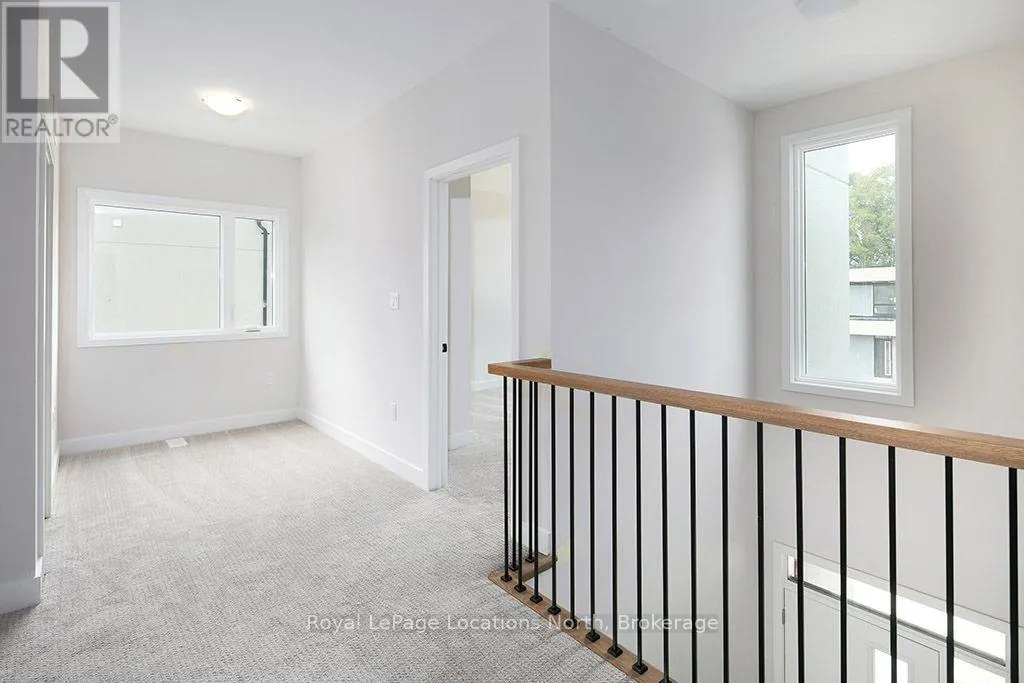 127 YVONNE CRESCENT