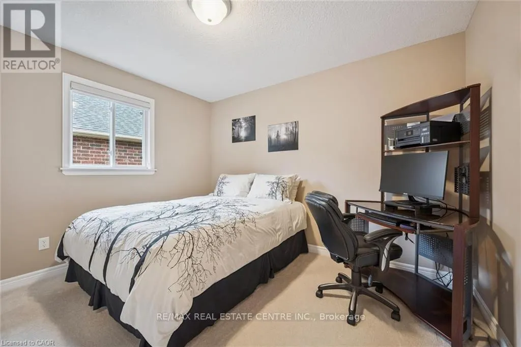 555 KILLBEAR COURT