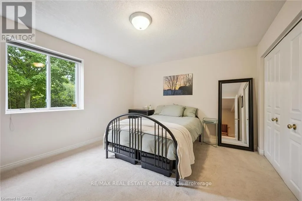 555 KILLBEAR COURT
