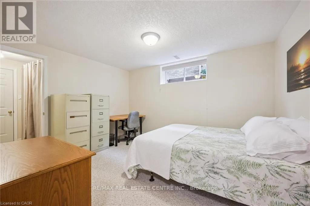 555 KILLBEAR COURT