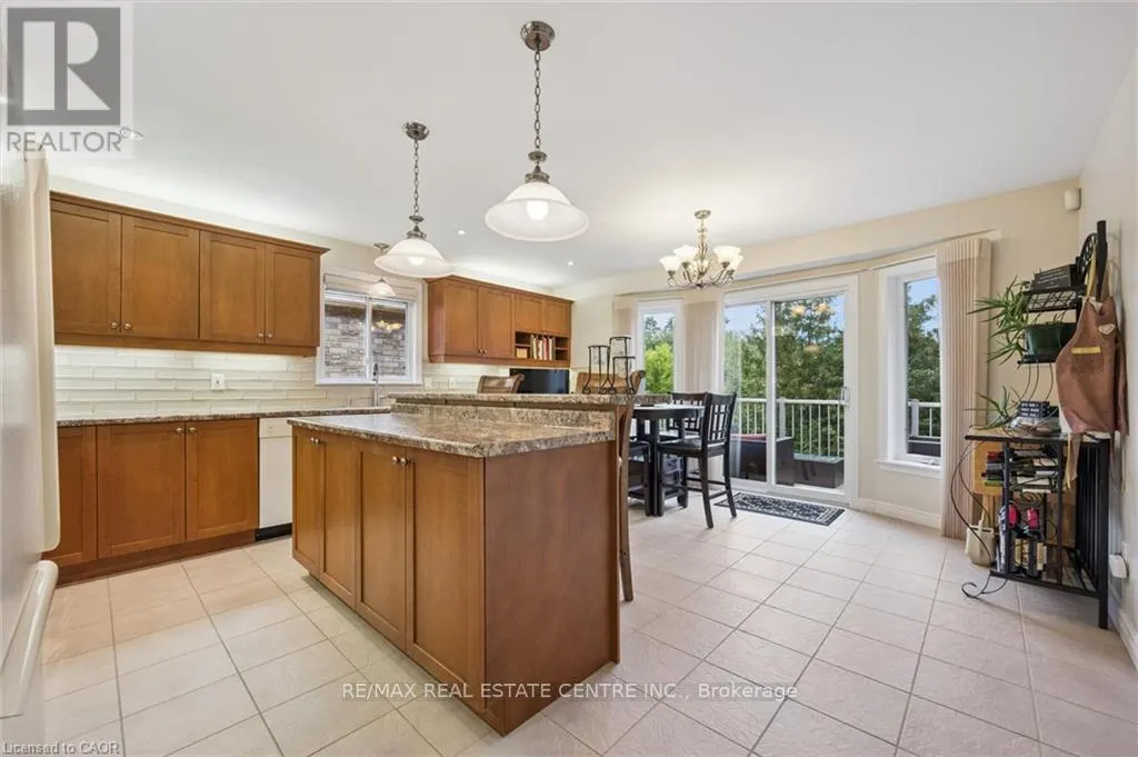 555 KILLBEAR COURT