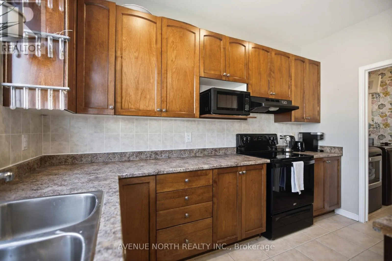 556 MAZARI CRESCENT
