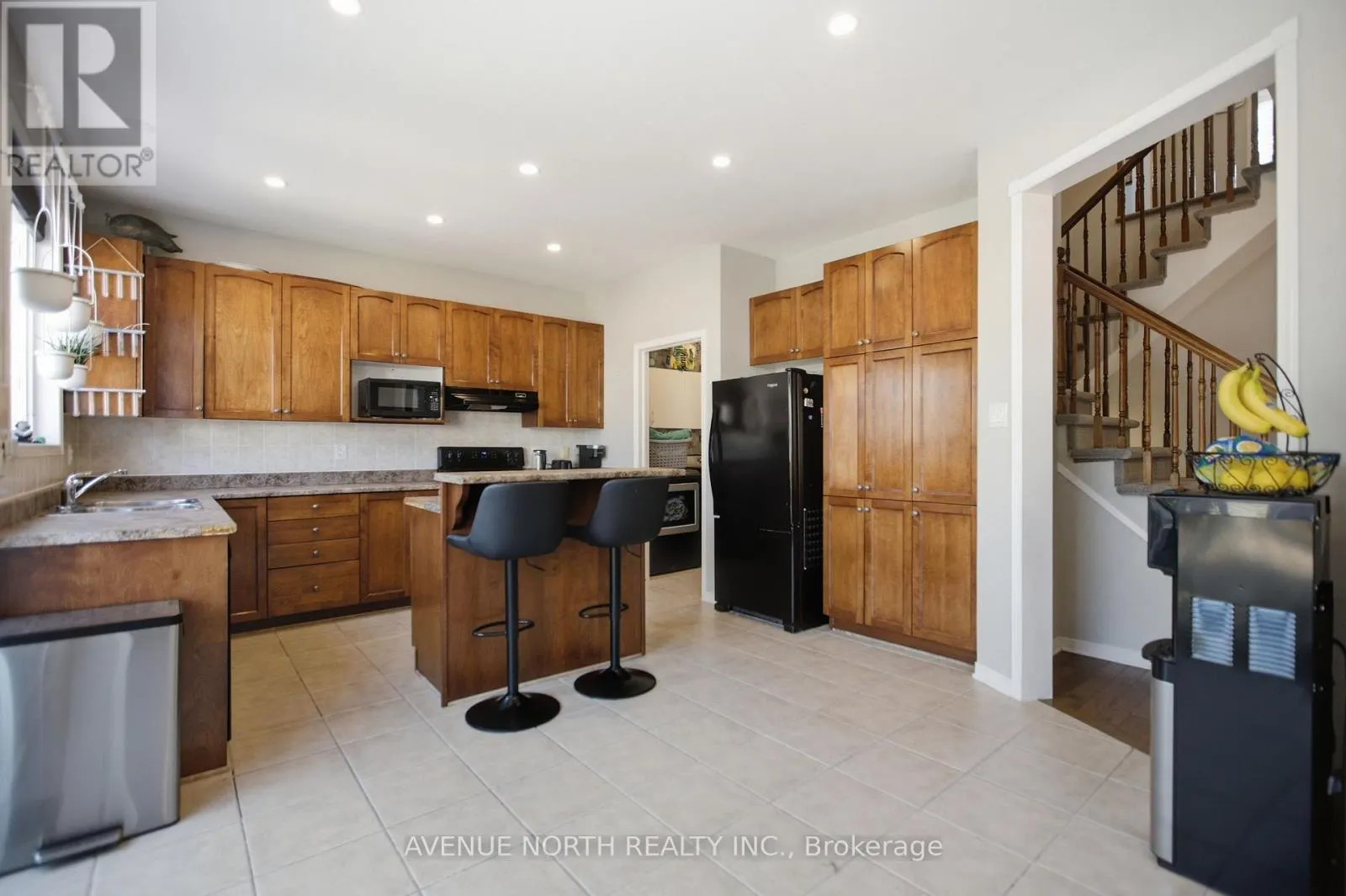556 MAZARI CRESCENT