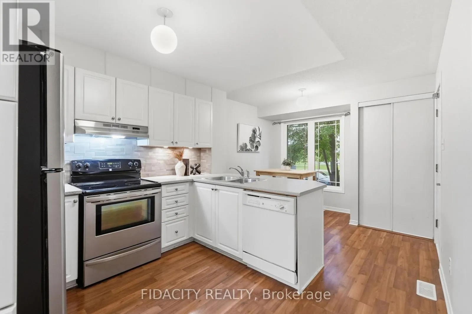 55 - 324 CROWNRIDGE DRIVE