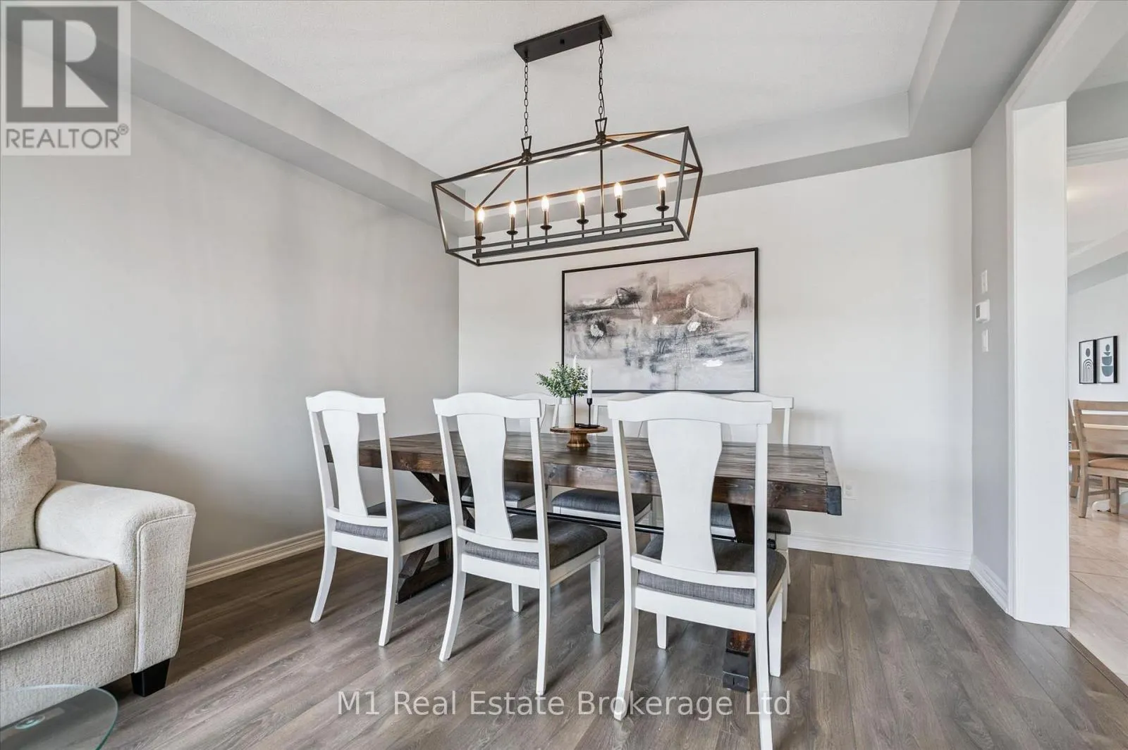 3 - 65 ELLIOT AVENUE E #3