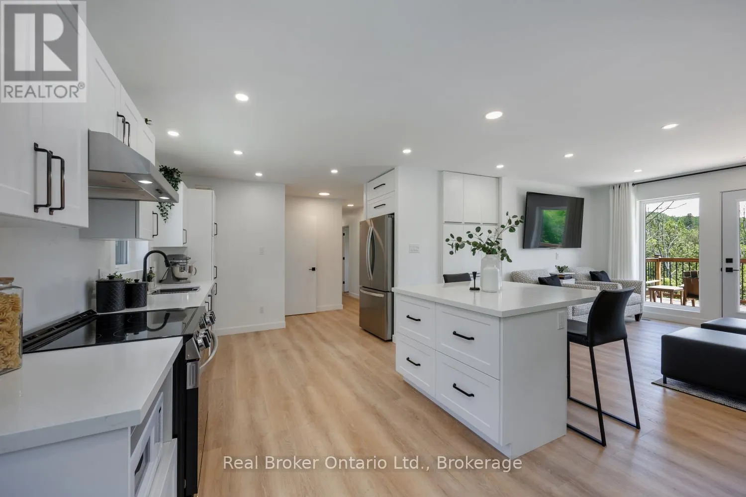 250 SILVER HEIGHTS DRIVE