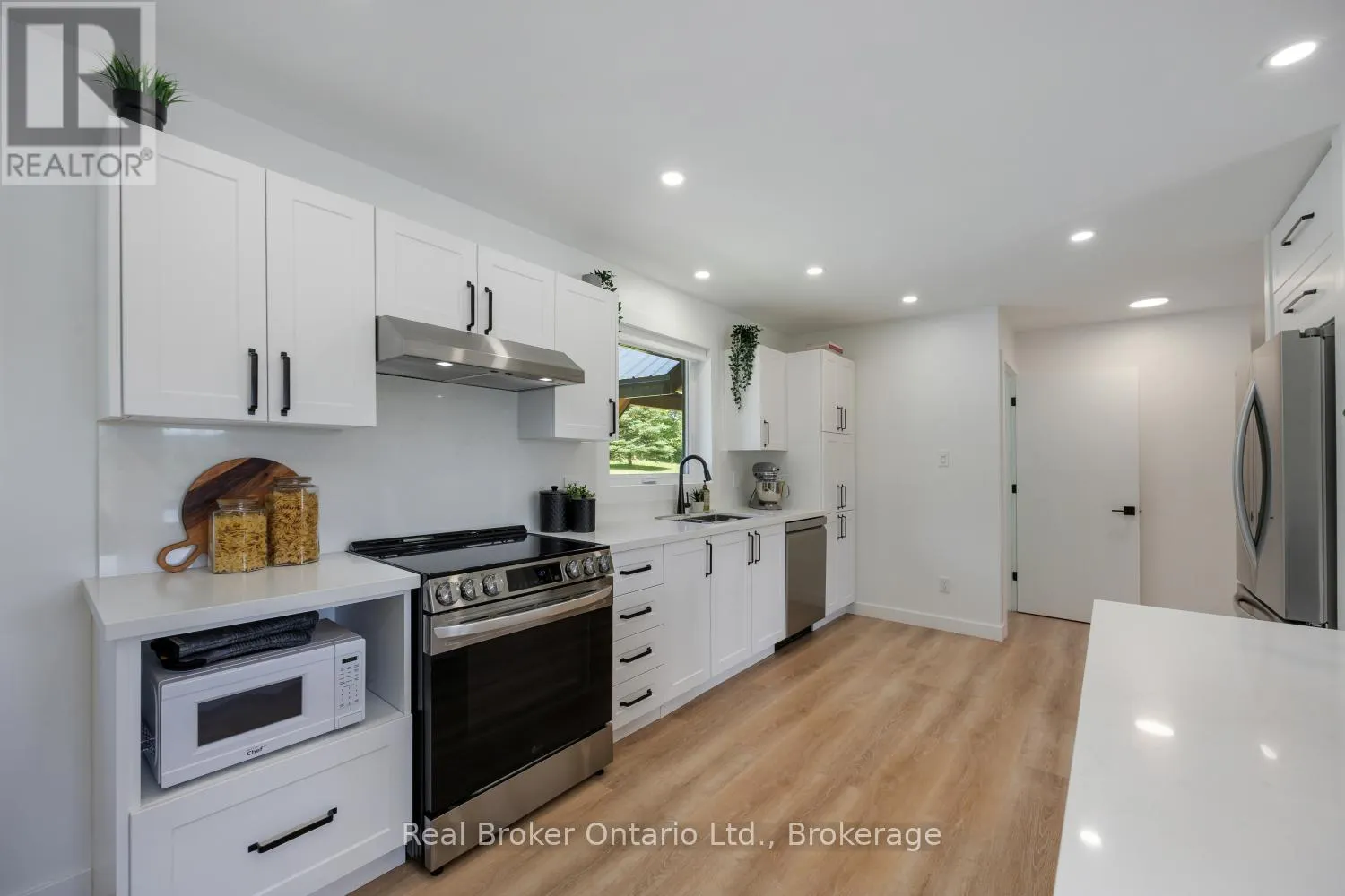 250 SILVER HEIGHTS DRIVE