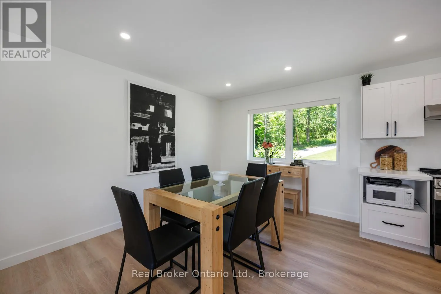 250 SILVER HEIGHTS DRIVE