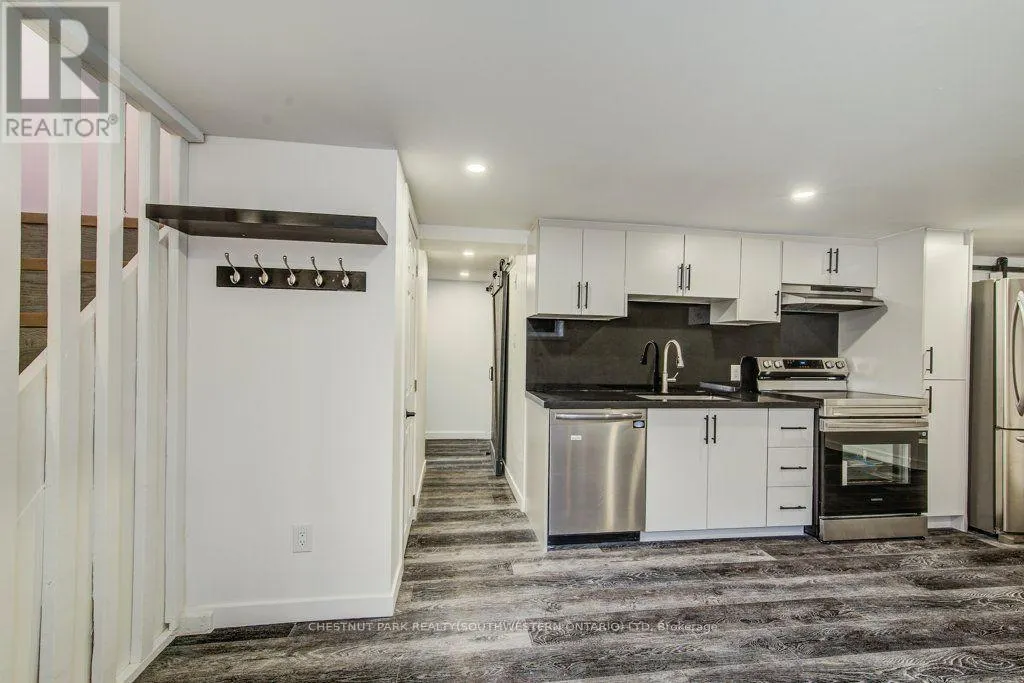 88 WOODHAVEN DRIVE