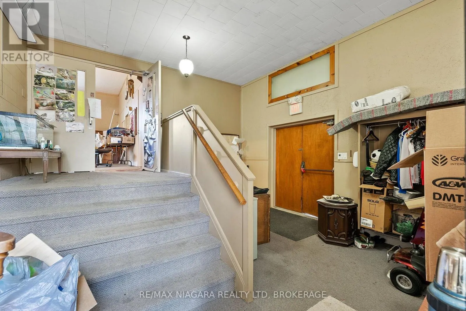 319 DAVIS STREET