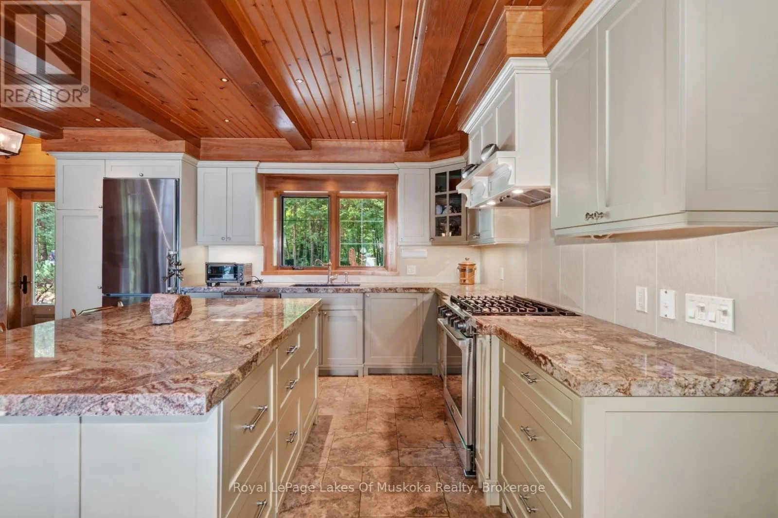 3 - 1041 KELLS BAY ROAD #3