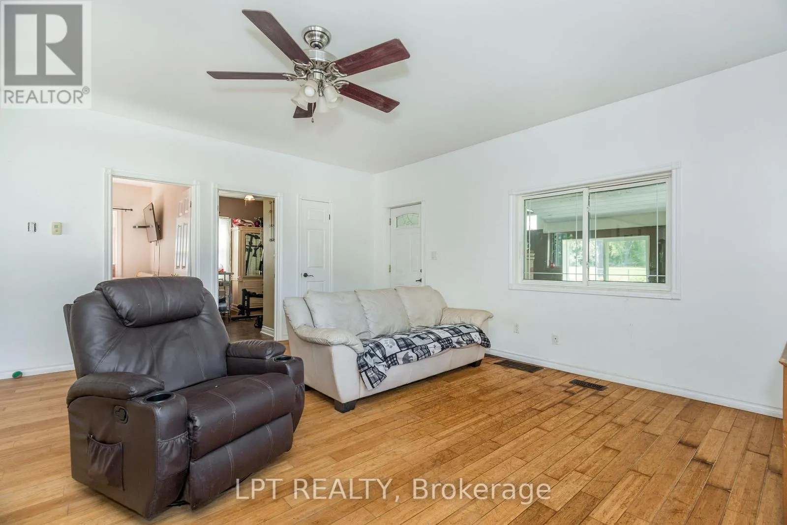 1430 MUSKOKA ROAD N