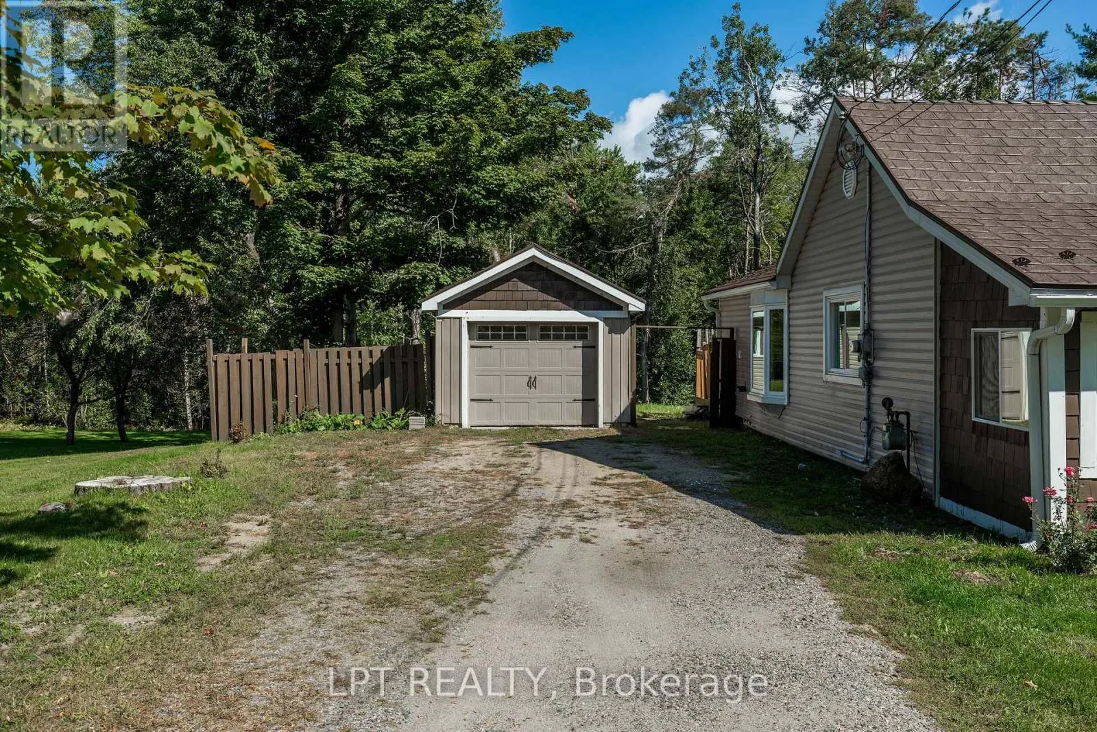 1430 MUSKOKA ROAD N
