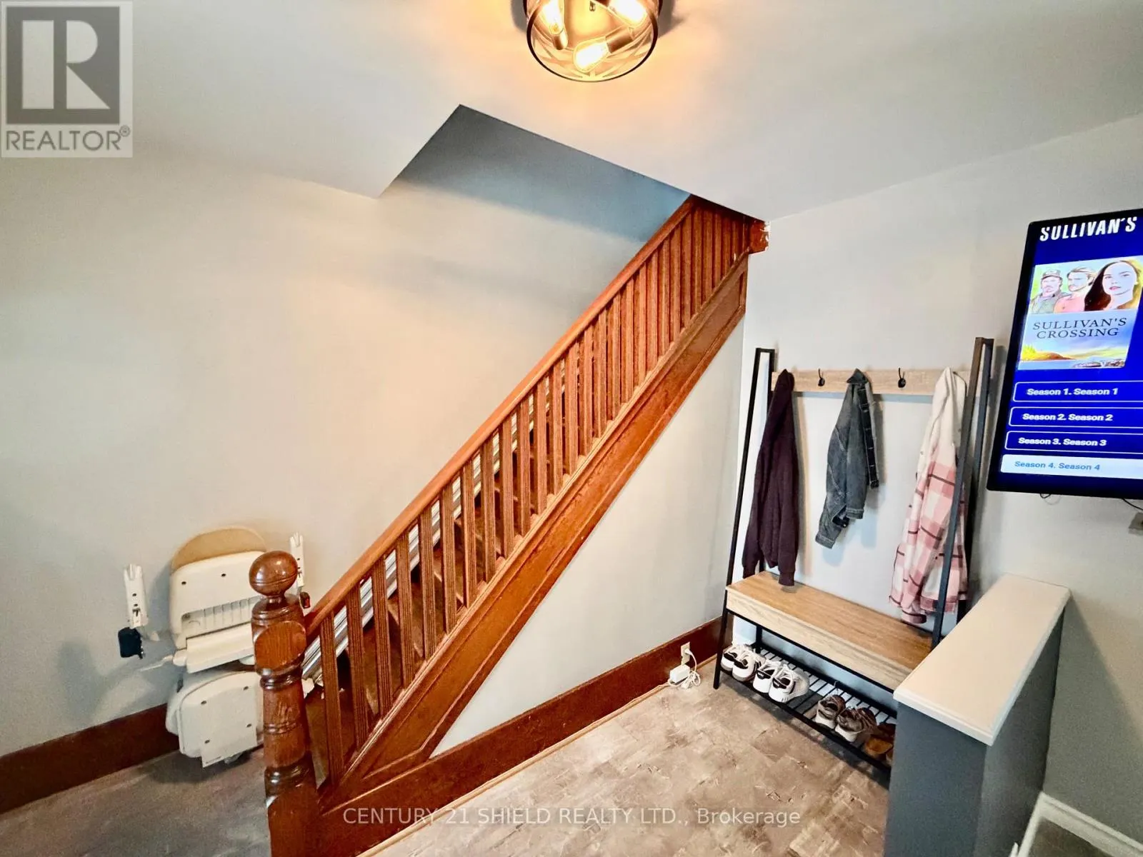 9 BERGIN AVENUE