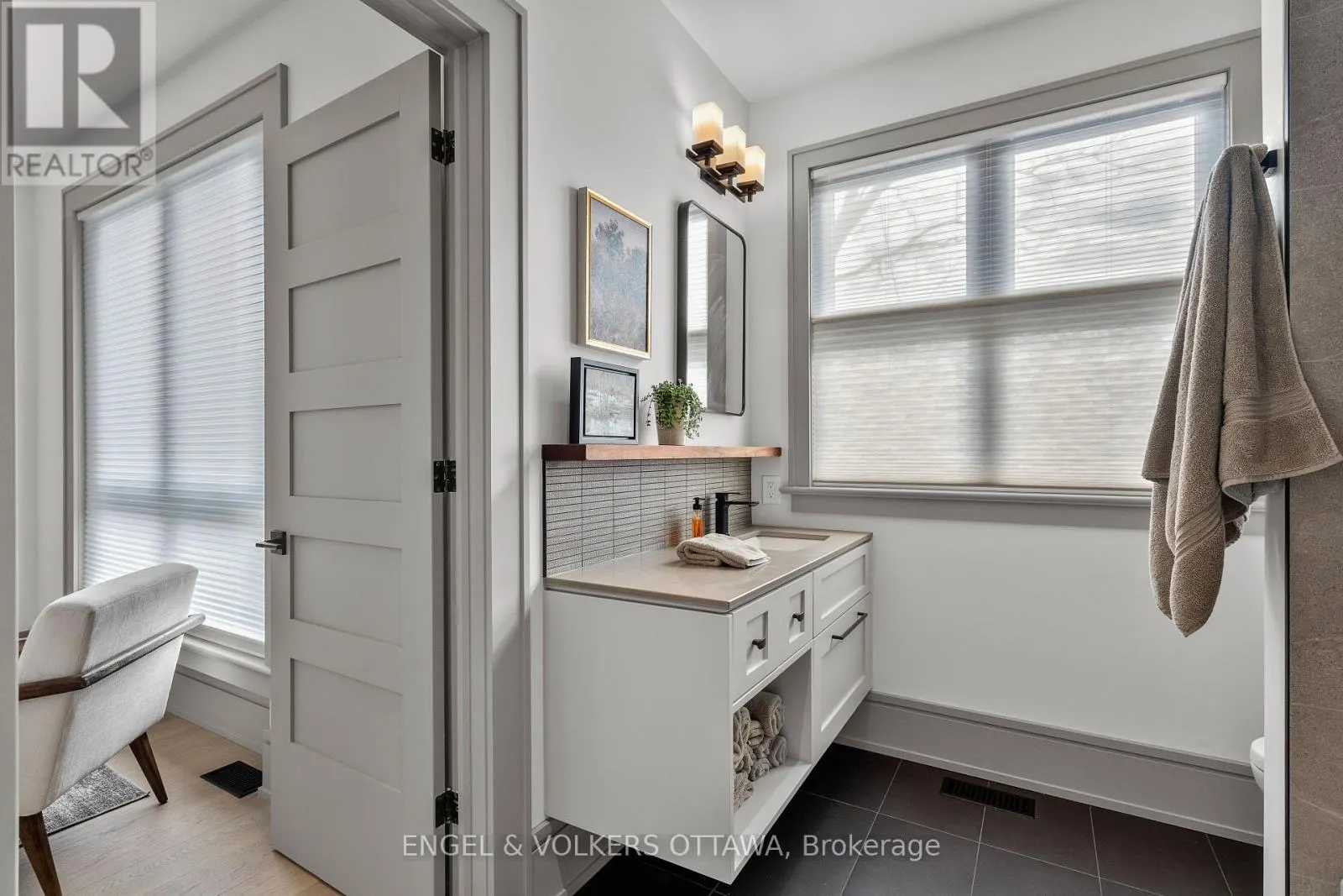 37 CLARENDON AVENUE