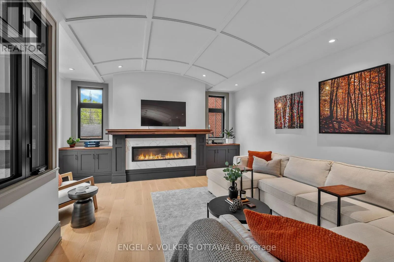 37 CLARENDON AVENUE